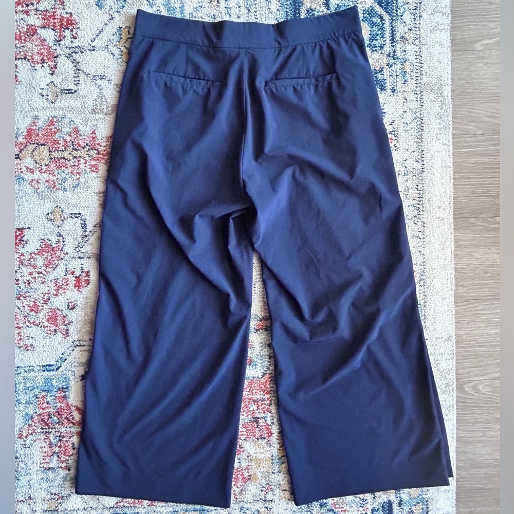 Athleta cropped pants - Picture 2 of 7
